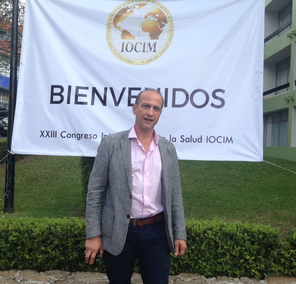 Dr. Marcelo César Ortega en Xalapa premiado por IOCIM